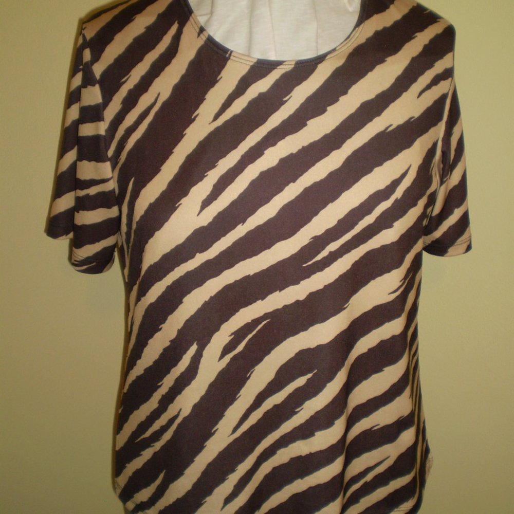 Erena Tiger Animal Print SS Large Top Nice!